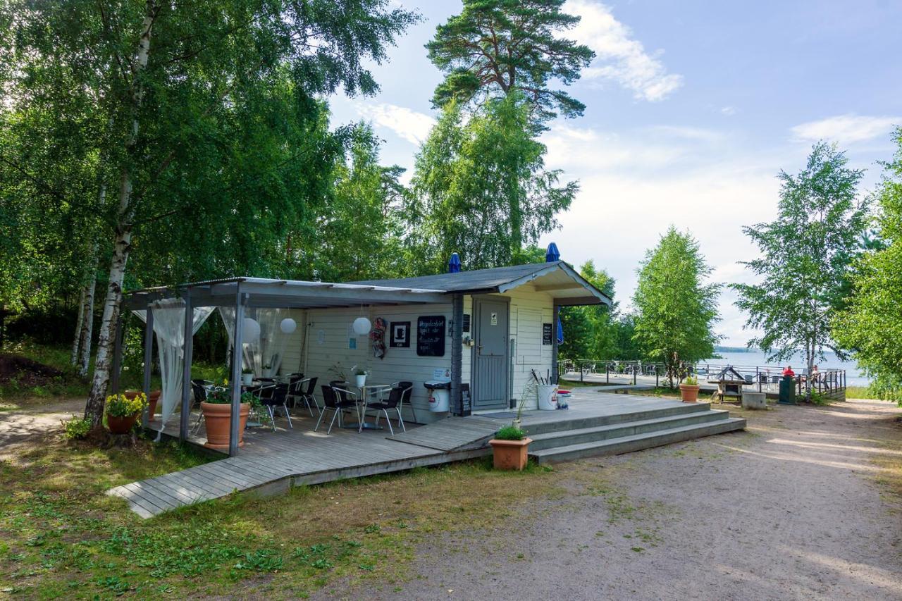 Vita Grindarna / Djuroe Havsbad Vila Djurhamn Exterior foto